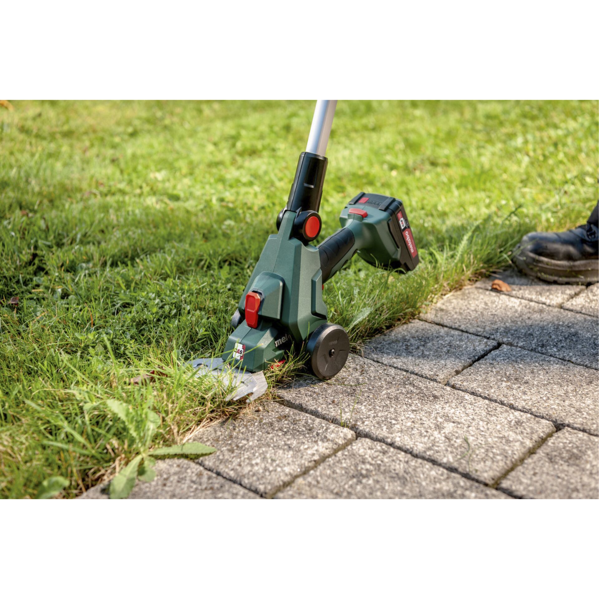 Metabo SGS 18 LTX Q    forbici per erba e cespugli a batteri