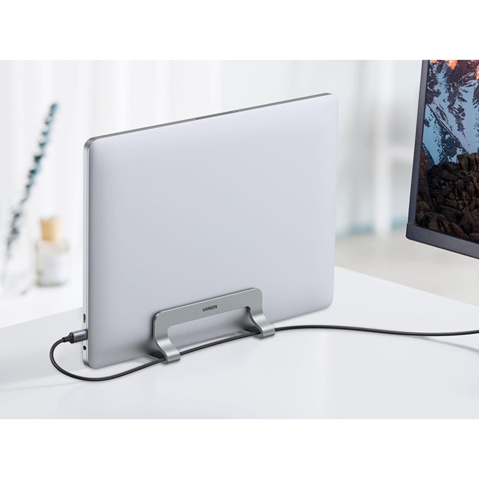 UGREEN Vertical Laptop Stand argento