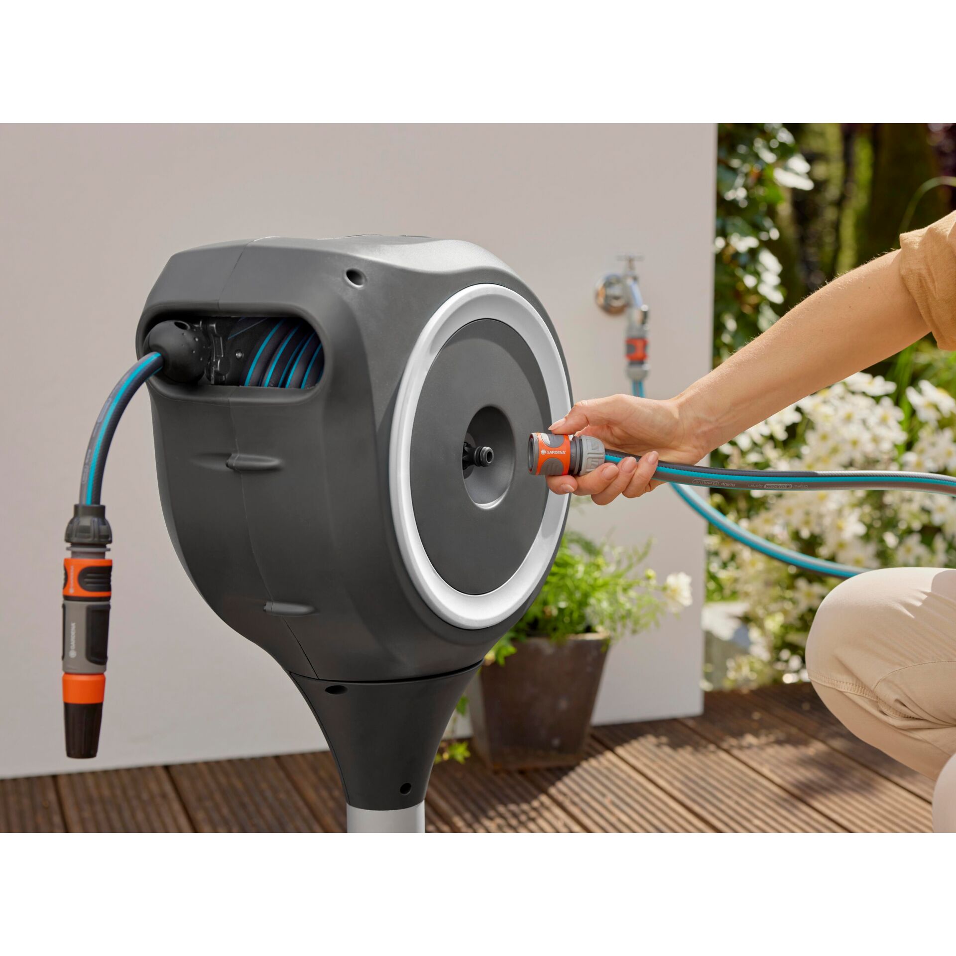 Gardena avvolgitubo a parete RollUp S (bianco) 15 m