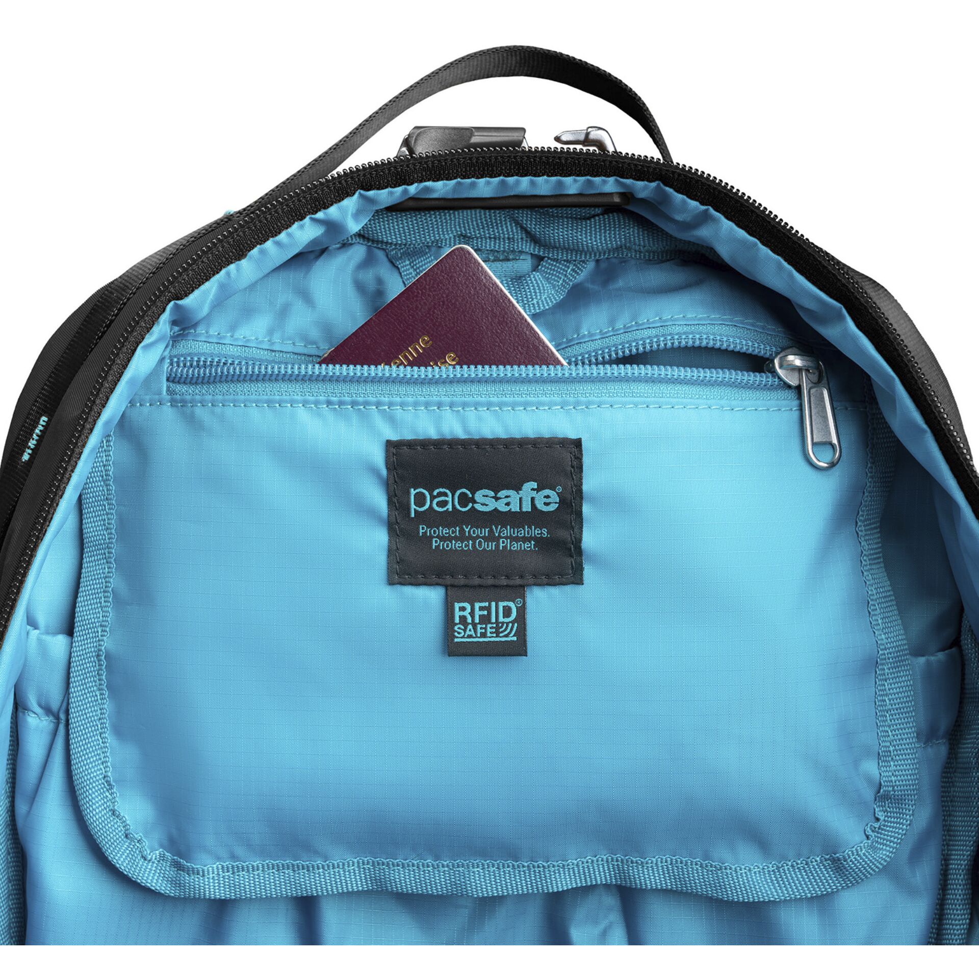 Pacsafe Eco 18L Zaino ECONYL® nero