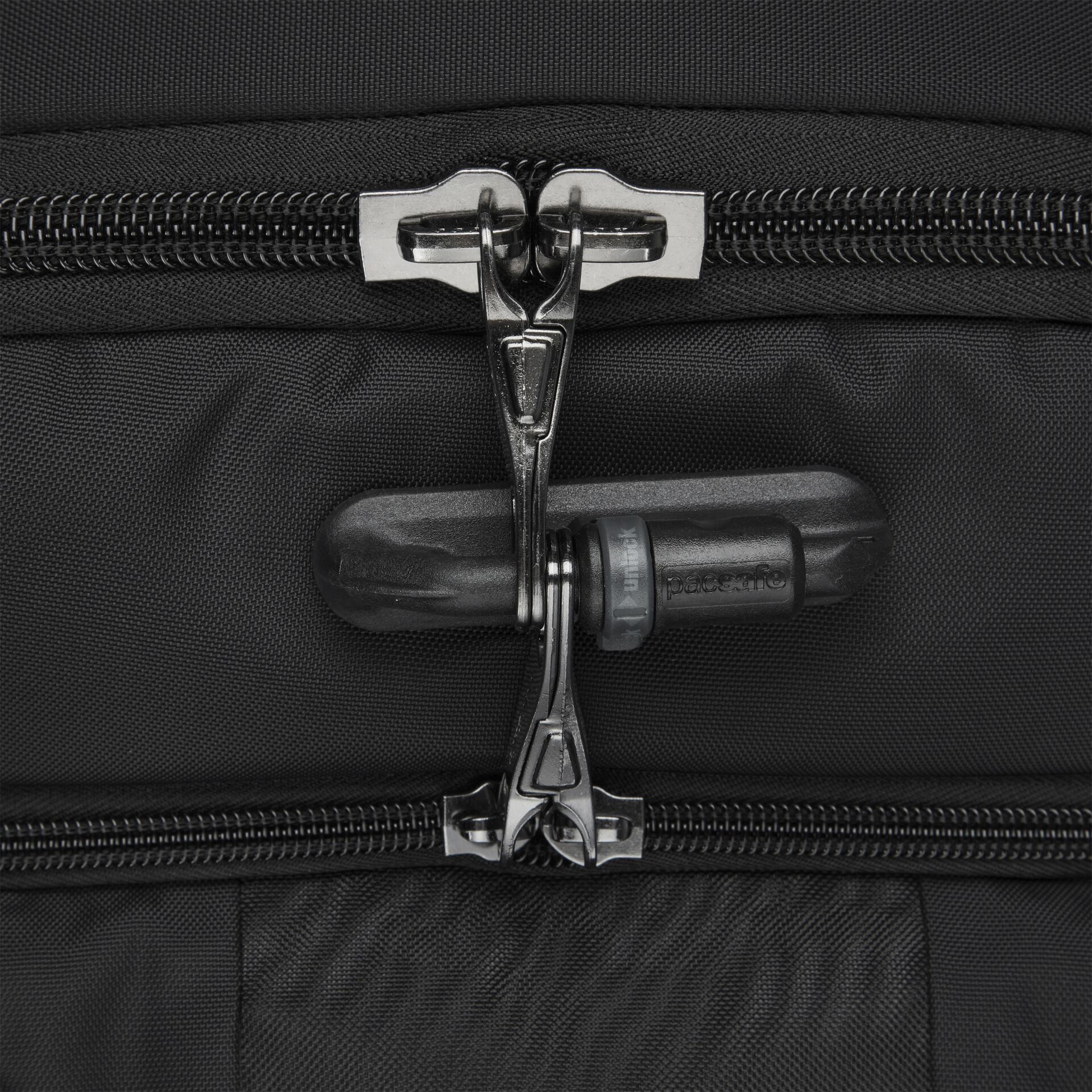 Pacsafe EXP45 Reisetasche schwarz