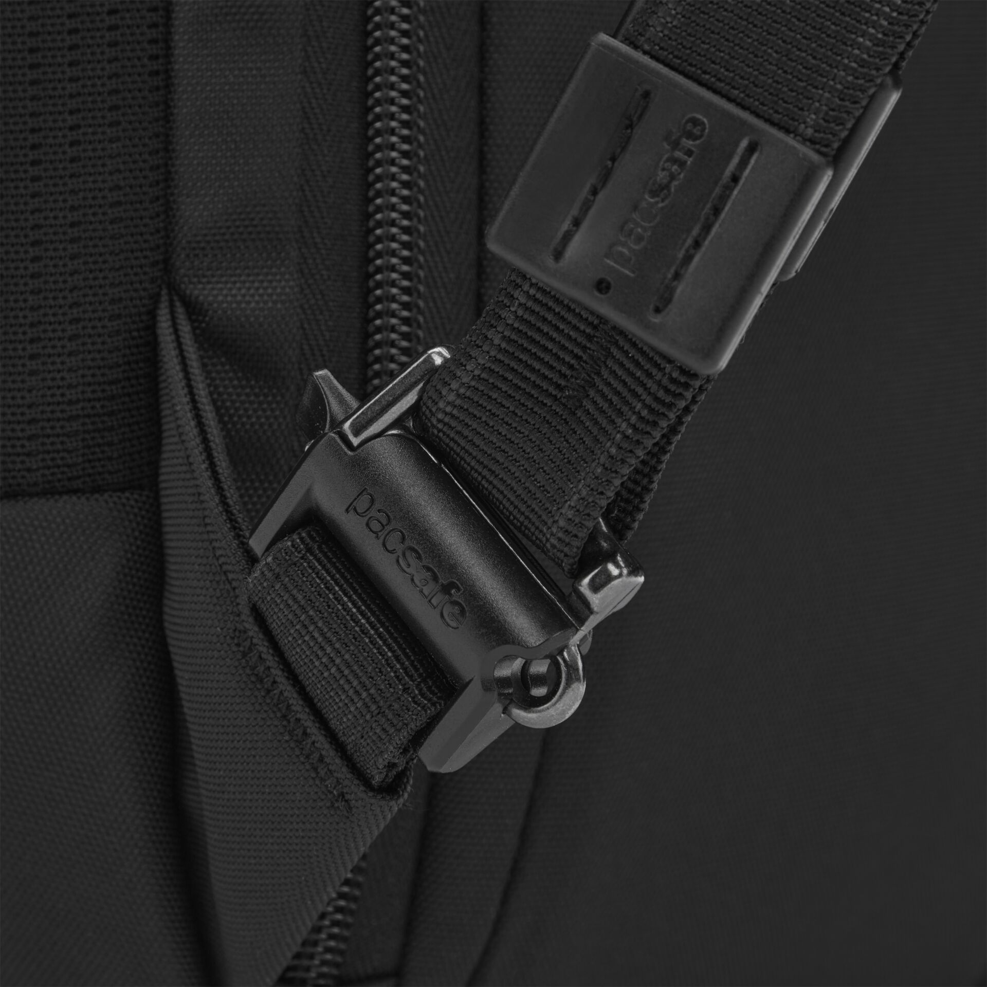 Pacsafe EXP35 Reisetasche schwarz