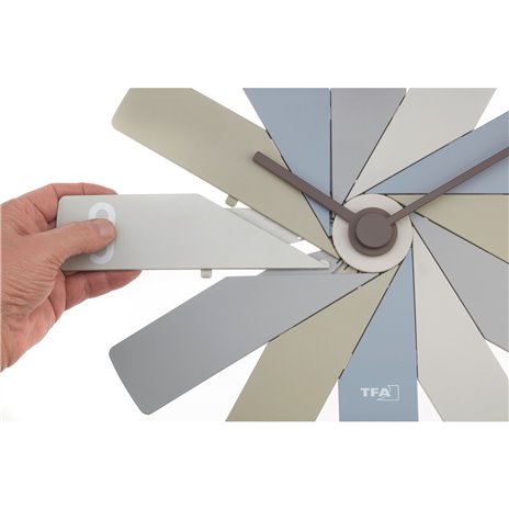 TFA Clock in the box colorato Orologio da parete